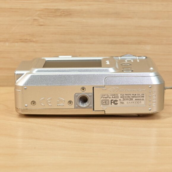 Fujifilm FinePix A400 4.1 MP Digital Camera – Tested & Working (Silver) - Picture 9 of 10